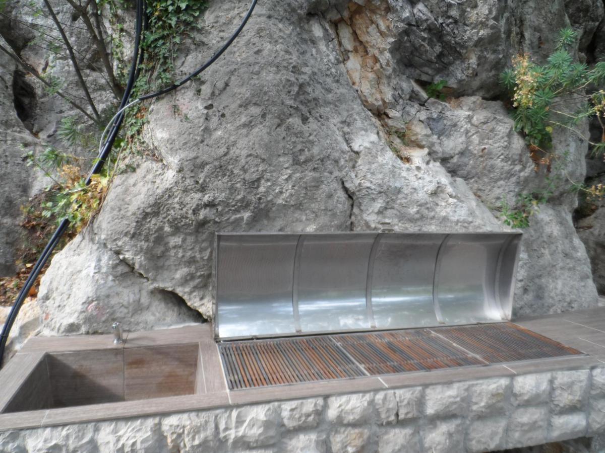 Pataki Studios Petrovac Exterior foto